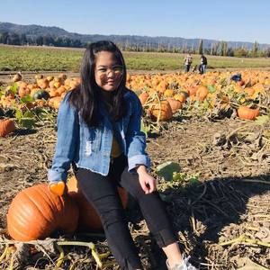 Meet your Posher, Adrienne zoe